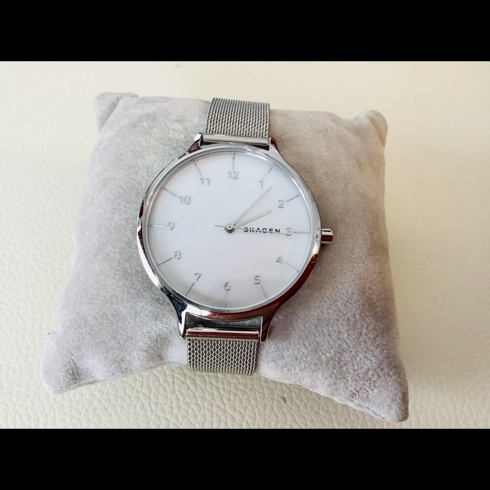 Watch - Picture 4 of 5